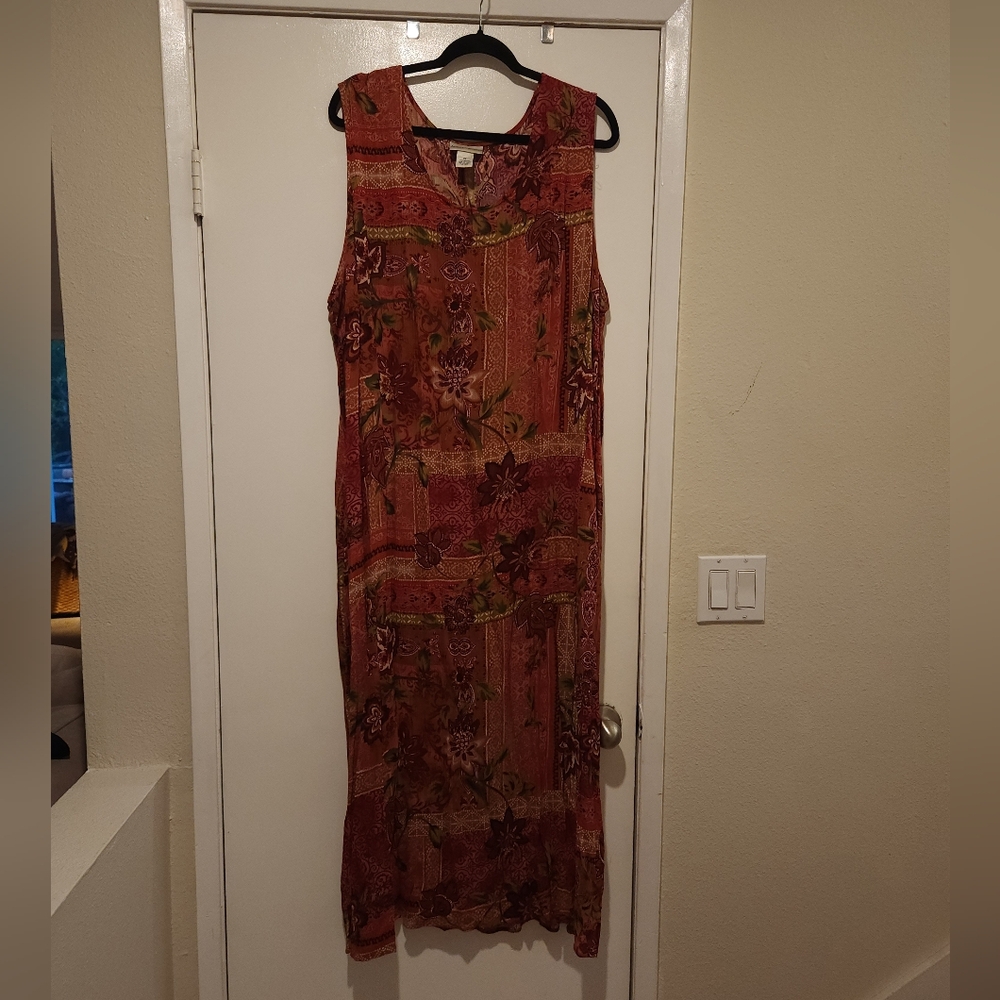 Floral Sleeveless Maxi Dress